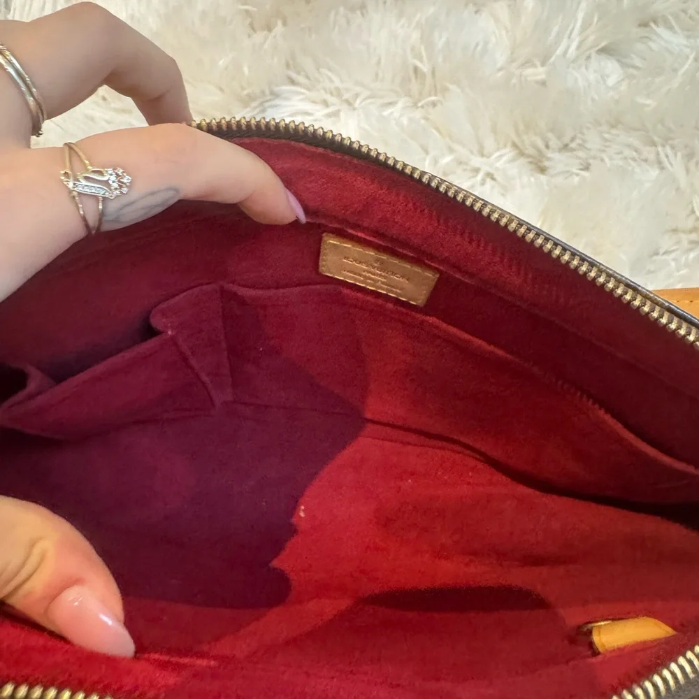 Louis Vuitton Brown and Tan Monogram Handbag - Picture 6 of 7